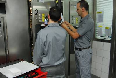 HUC implanta sistema identificación rápida mantenimiento maquinaria instalaciones